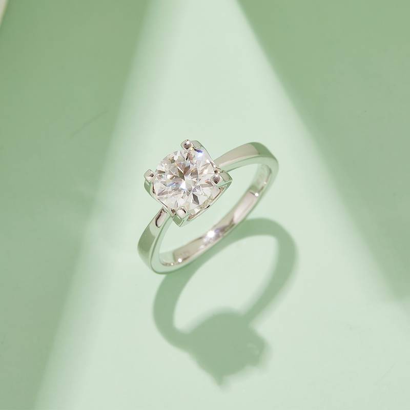 Classic牛头S925银镀白金MoissaniteWomen's Ring1.5ctD级